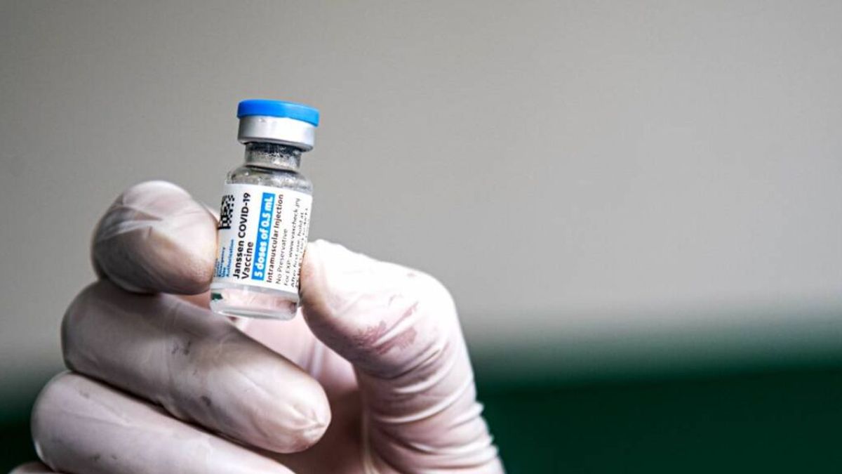 La FDA da luz verde a una segunda vacuna de Janssen para mayores de 18 en EEUU