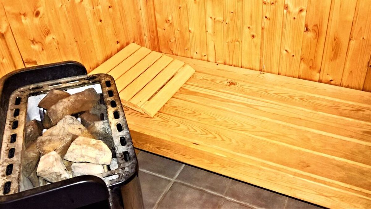Encuentran los cadáveres de cuatro turistas rusos dentro de una sauna de un hotel: pertenecían a la misma familia