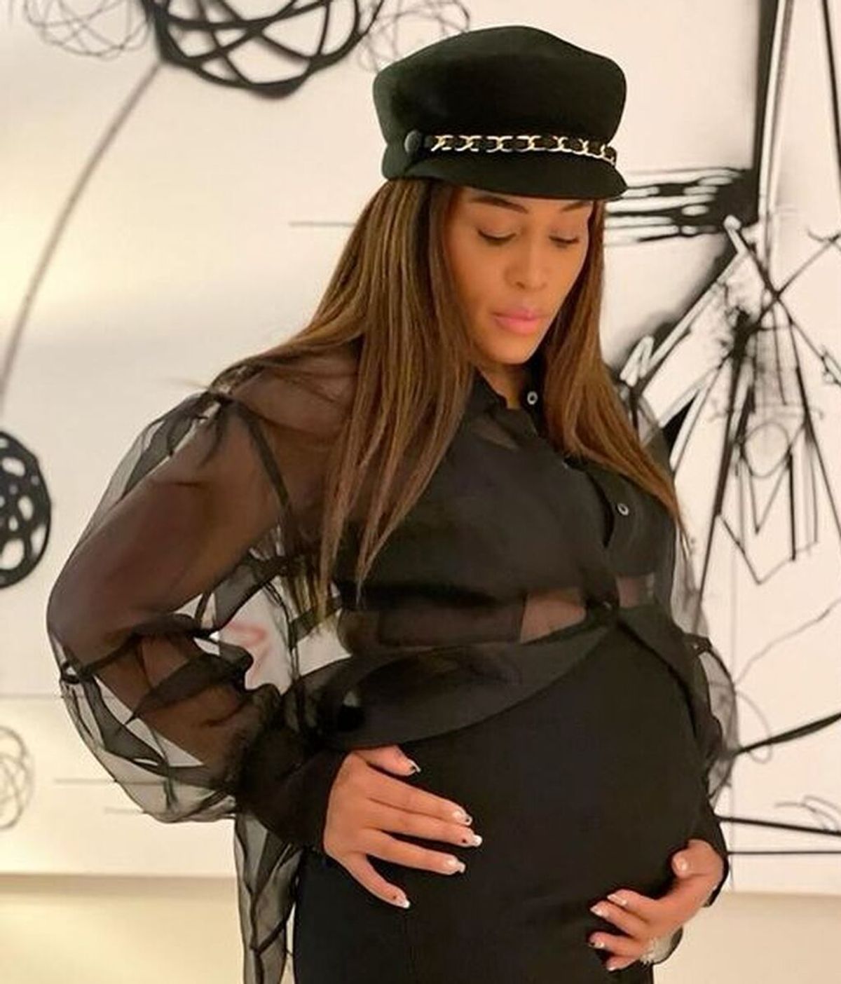 La rapera estadounidense Eve anuncia en Instagram, a sus 42 años, que espera su primer hijo