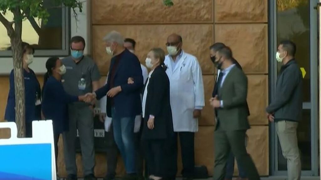 Bill Clinton recibe el alta hospitalaria tras cinco días ingresado por una infección