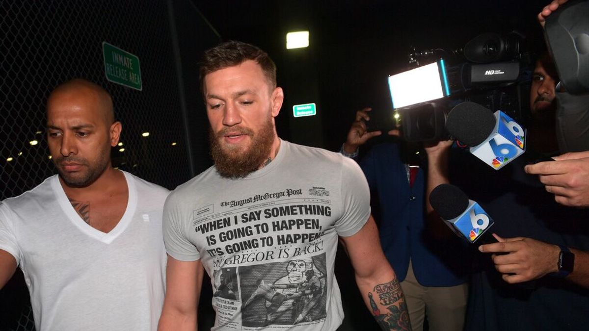 Conor McGregor va al Vaticano a bautizar a su hijo y acaba agrediendo a un hombre en un hotel