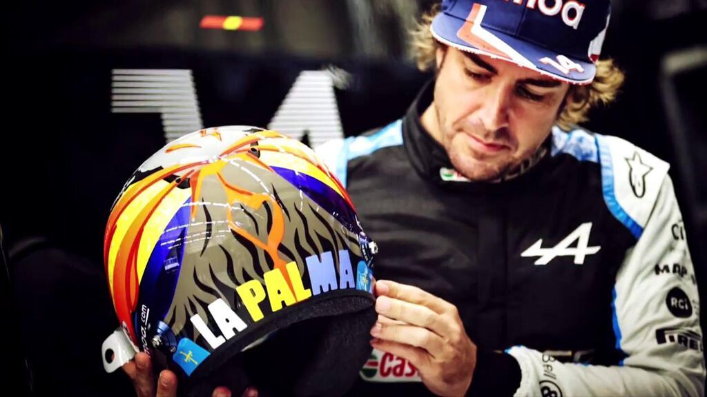 Fernando Alonso homenajeará a los damnificados del volcán de La Palma: casco especial para Austin