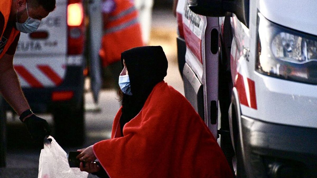 Los migrantes llegados a España este año de forma irregular superan los 31.000, un 41% más que en 2020 Los migrantes llegados a España este año de forma irregular superan los 31.000, un 41% más que en 2020
