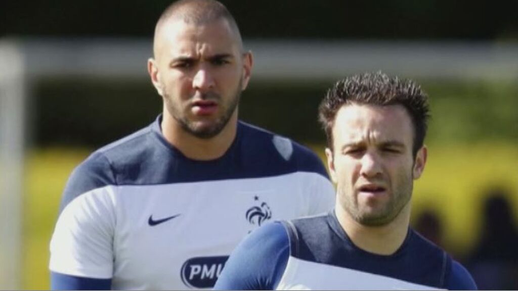 Benzema responderá ante un tribunal de París por el escándalo del ‘sex tape’ con Valbuena