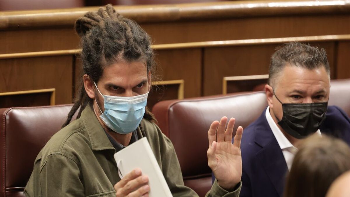 El Supremo se resiste a que Alberto Rodríguez mantenga el escaño y pregunta al Congreso cuándo lo abandona El Supremo se resiste a que Alberto Rodríguez mantenga el escaño y pregunta al Congreso cuándo lo abandona