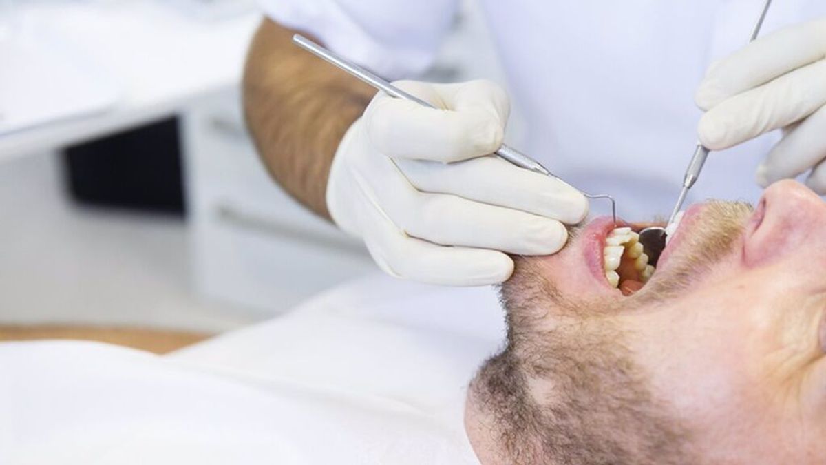 Desestiman la denuncia de una sevillana a su dentista por tentativa de homicidio mediante una ortodoncia Desestiman la denuncia de una sevillana a su dentista por tentativa de homicidio mediante una ortodoncia