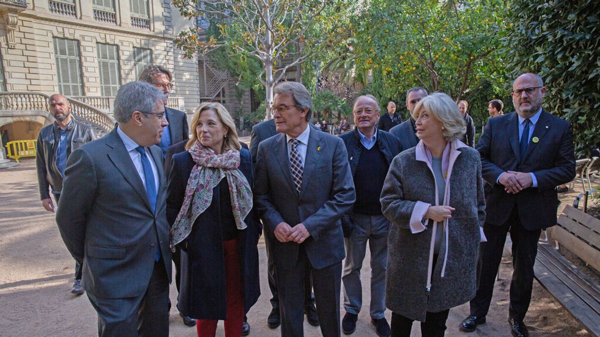 Mas, Homs y Mas-Colell avalan con sus pisos parte de la fianza reclamada por el Tribunal de Cuentas Mas, Homs y Mas-Colell avalan con sus pisos parte de la fianza reclamada por el Tribunal de Cuentas