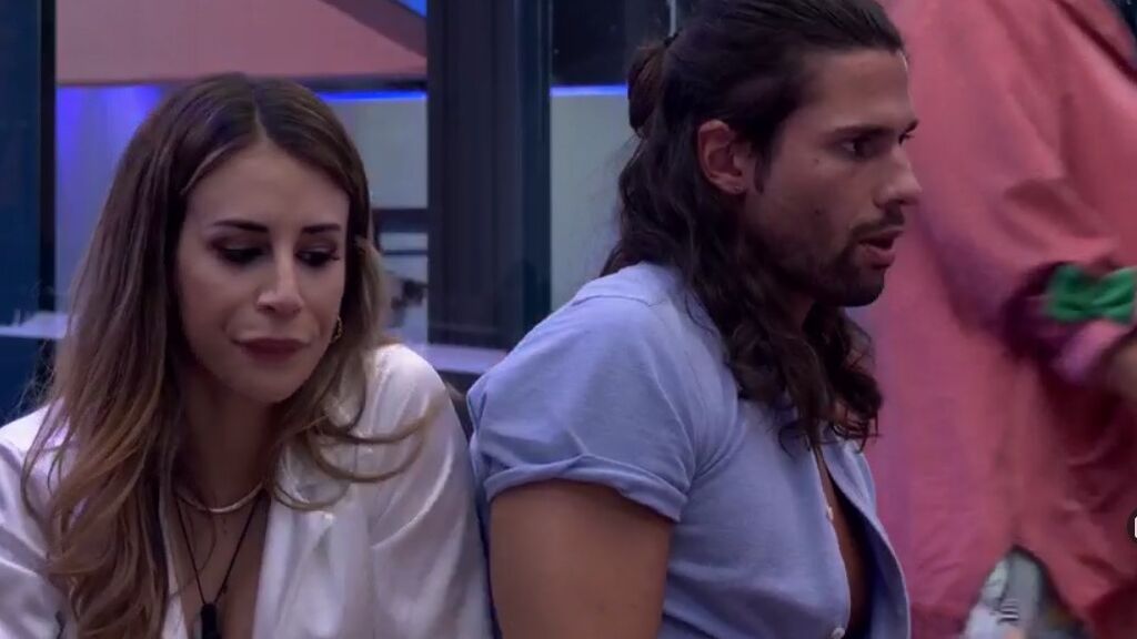 Captura de pantalla 2021-10-20 a las 23.57.29