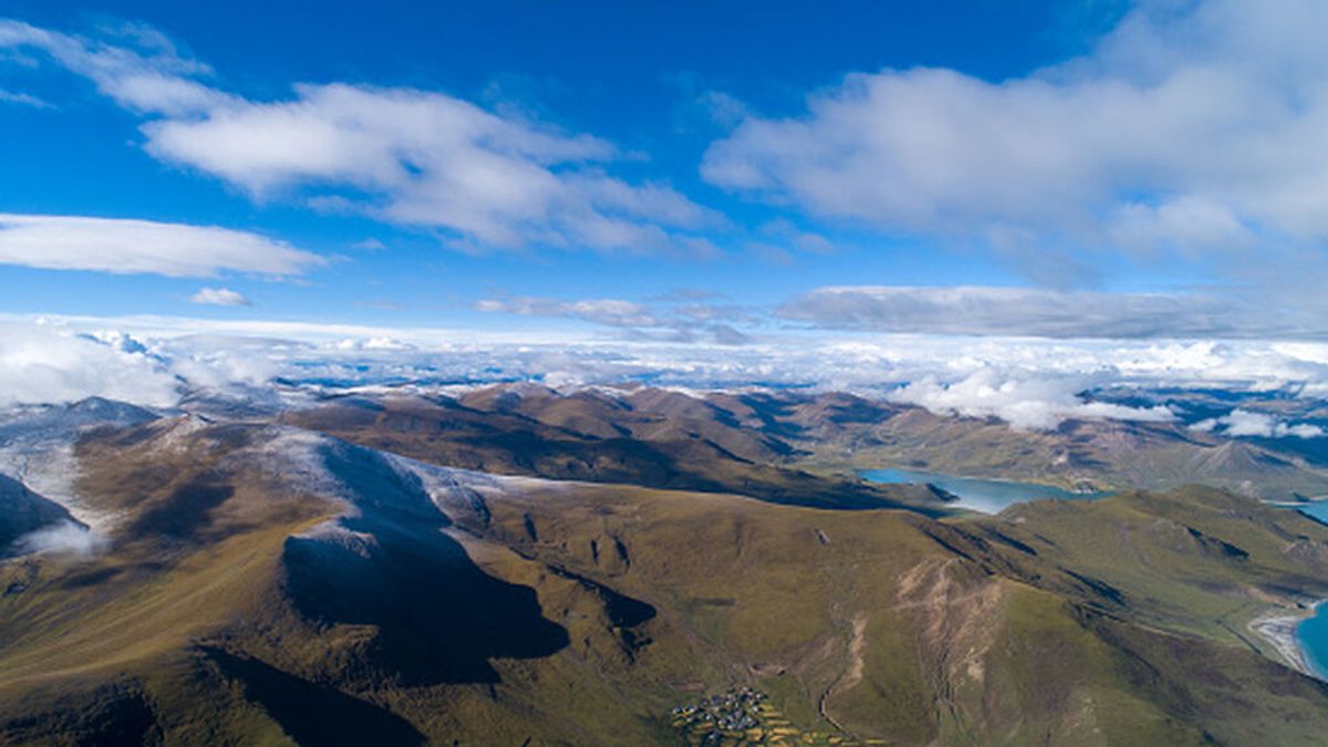El deshielo de los glaciares está llenando la meseta tibetana de enormes y profundos lagos El deshielo de los glaciares está llenando la meseta tibetana de enormes y profundos lagos