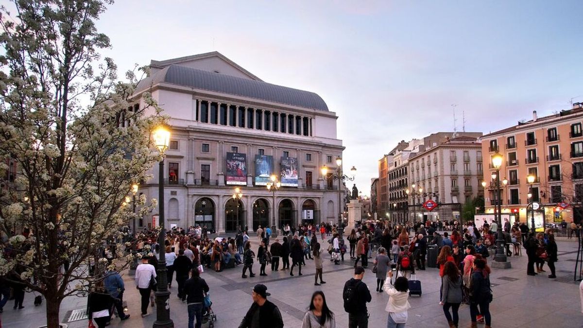 El Teatro Real de Madrid celebra el Día Mundial de la Ópera al aire libre El Teatro Real de Madrid celebra el Día Mundial de la Ópera al aire libre