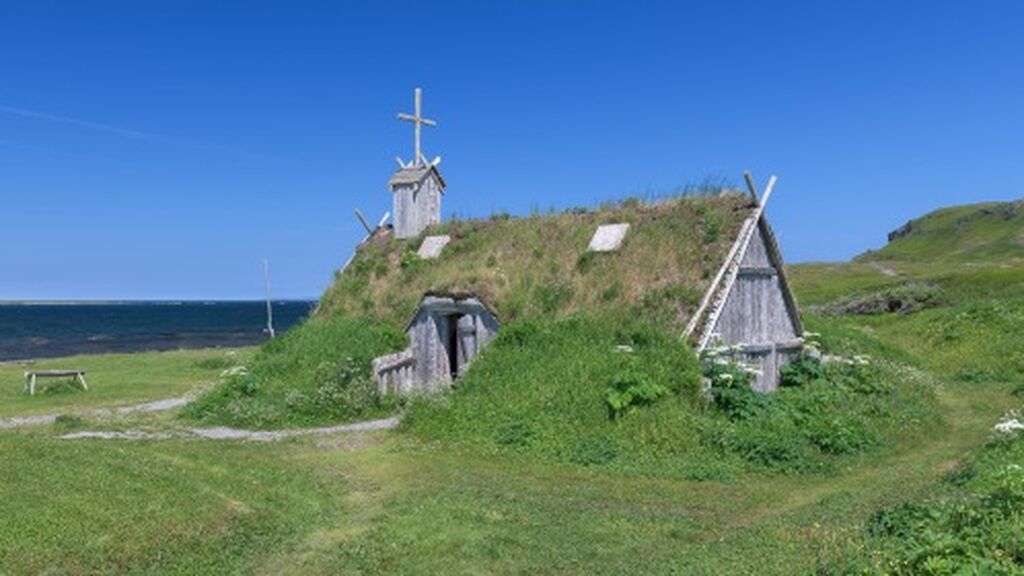 211018-reconstructed-norse-building-al-1246-9b0af4