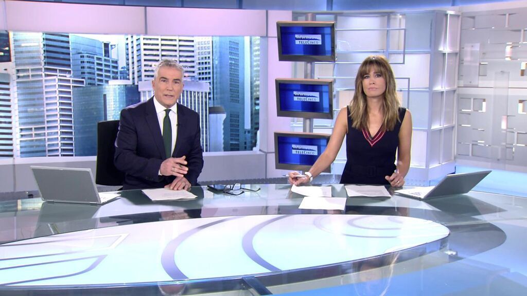 Con David Cantero e Isabel Jiménez Informativos Telecinco 2021 Mediodía 21/10/2021 Con David Cantero e Isabel Jiménez Informativos Telecinco 2021 Mediodía 21/10/2021