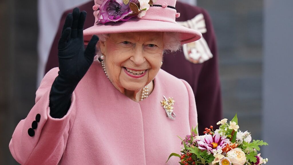 La reina Isabel II de Inglaterra sale del hospital y vuelve a casa