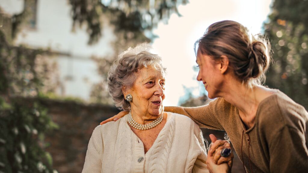 El pueblo francés donde solo viven personas con Alzheimer de manera autónoma