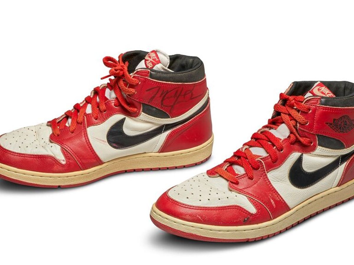 católico político congelado Las primeras zapatillas de Michael Jordan se subastan por 1,2 millones de  euros - NIUS