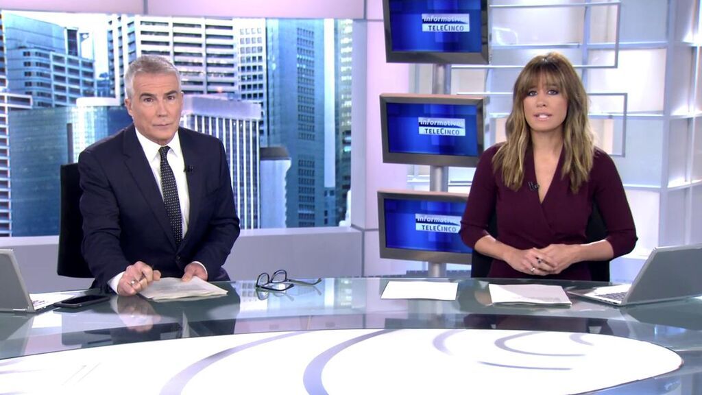 Con David Cantero e Isabel Jiménez Informativos Telecinco 2021 Mediodía 25/10/2021