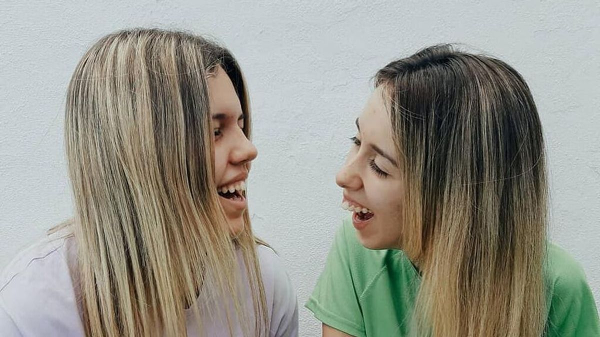 El presidente de la Junta de Andalucía comparte la historia de Estrella y Lidia como ejemplo de superación El presidente de la Junta de Andalucía comparte la historia de Estrella y Lidia como ejemplo de superación
