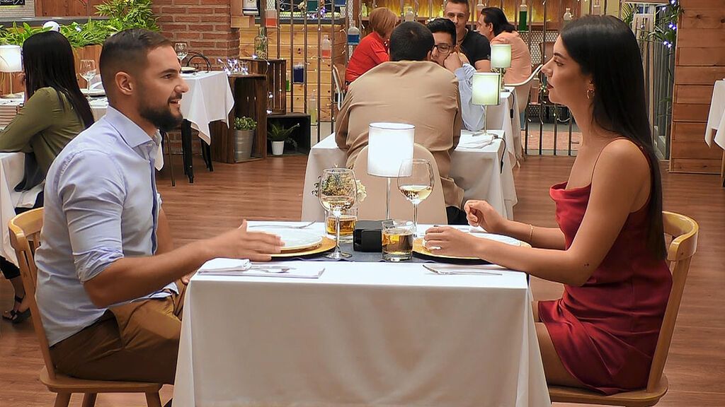 Ni Forrest Gump ni Band of Brother, la cita de Nacho y Carmen no hay quién la salve
