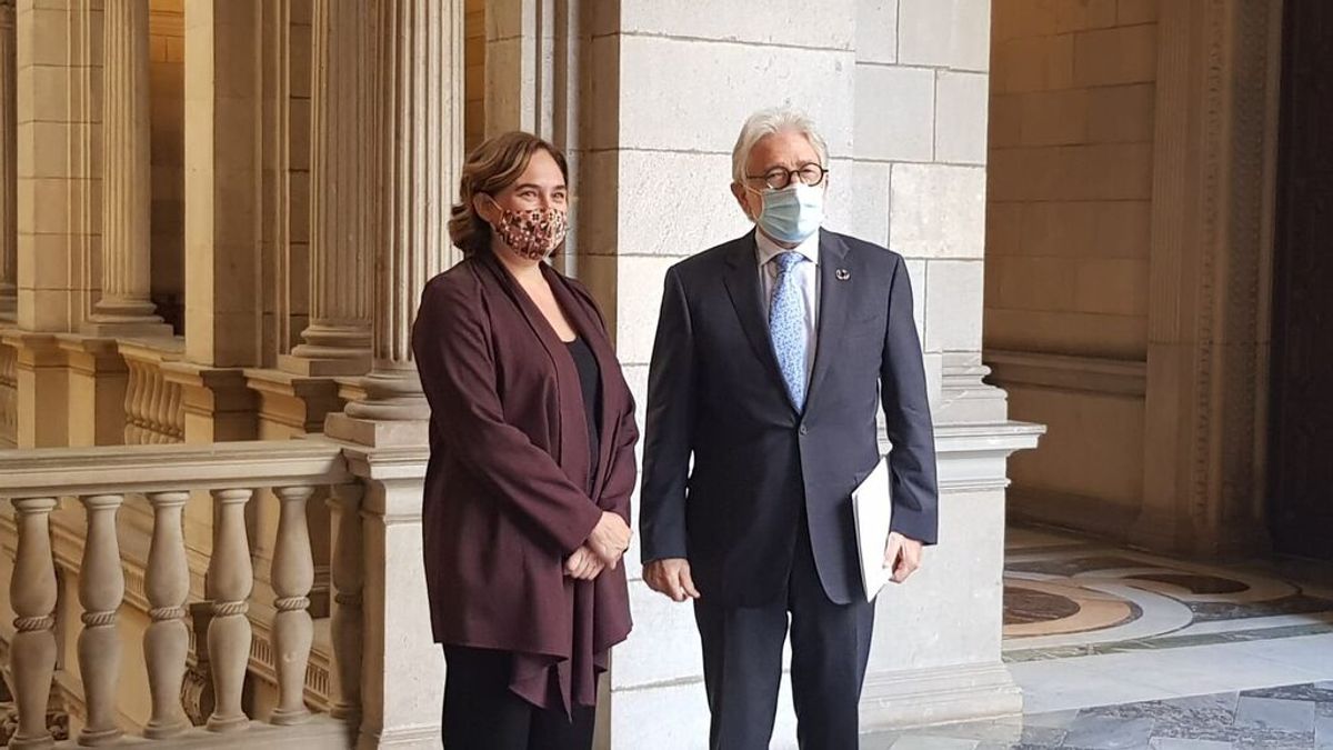 Colau y Sánchez Llibre abren una "nueva etapa de diálogo" Colau y Sánchez Llibre abren una "nueva etapa de diálogo"