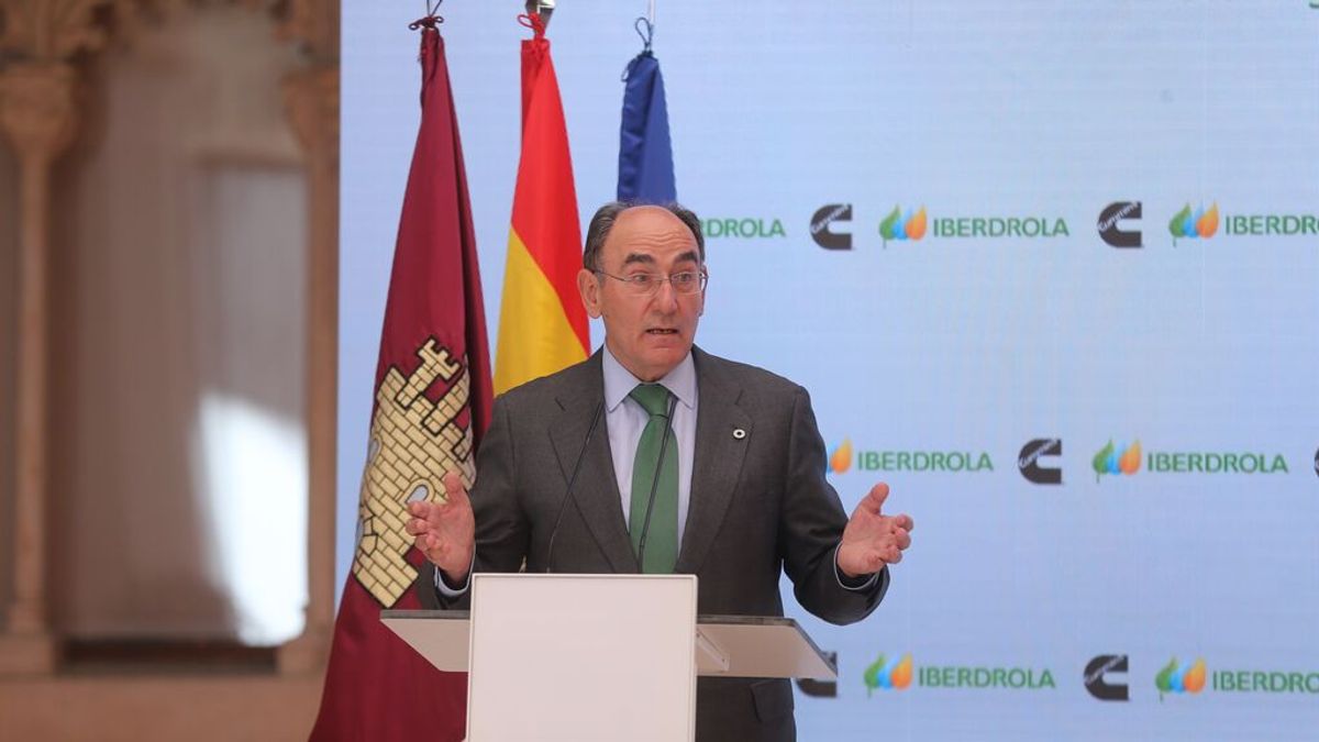 Iberdrola gana 2.408 millones, un 10% menos, por el precio de la energía y los impuestos Iberdrola gana 2.408 millones, un 10% menos, por el precio de la energía y los impuestos