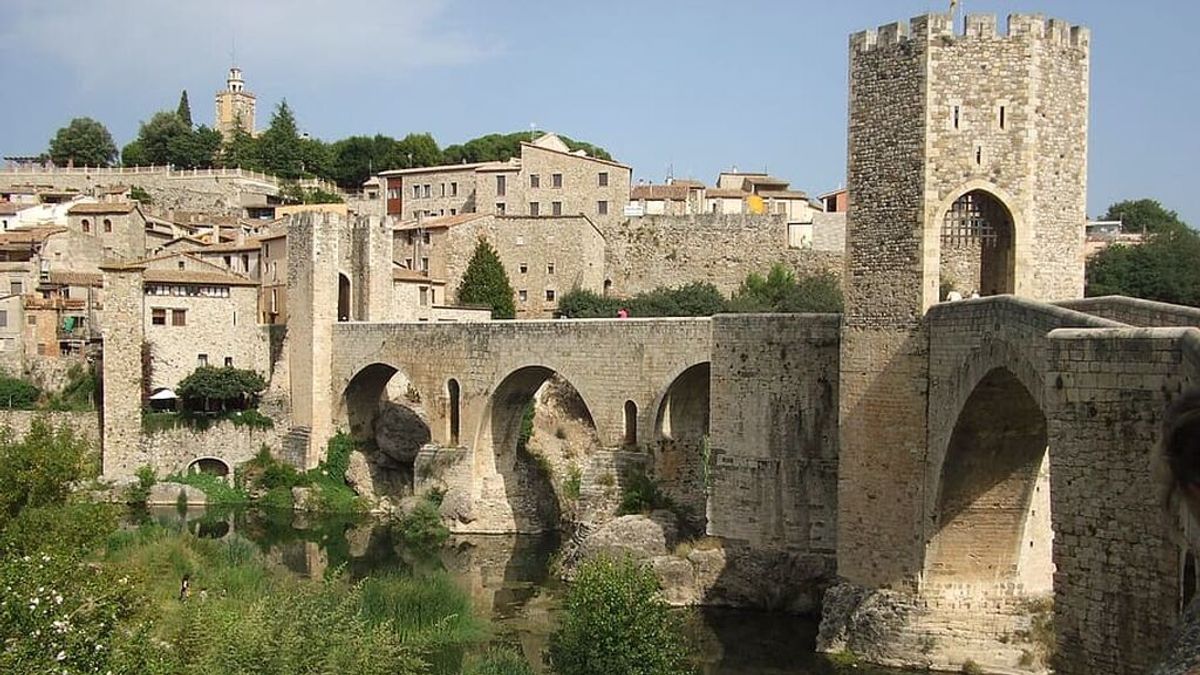 besalú-catalonia-spain px fuel besalú-catalonia-spain px fuel