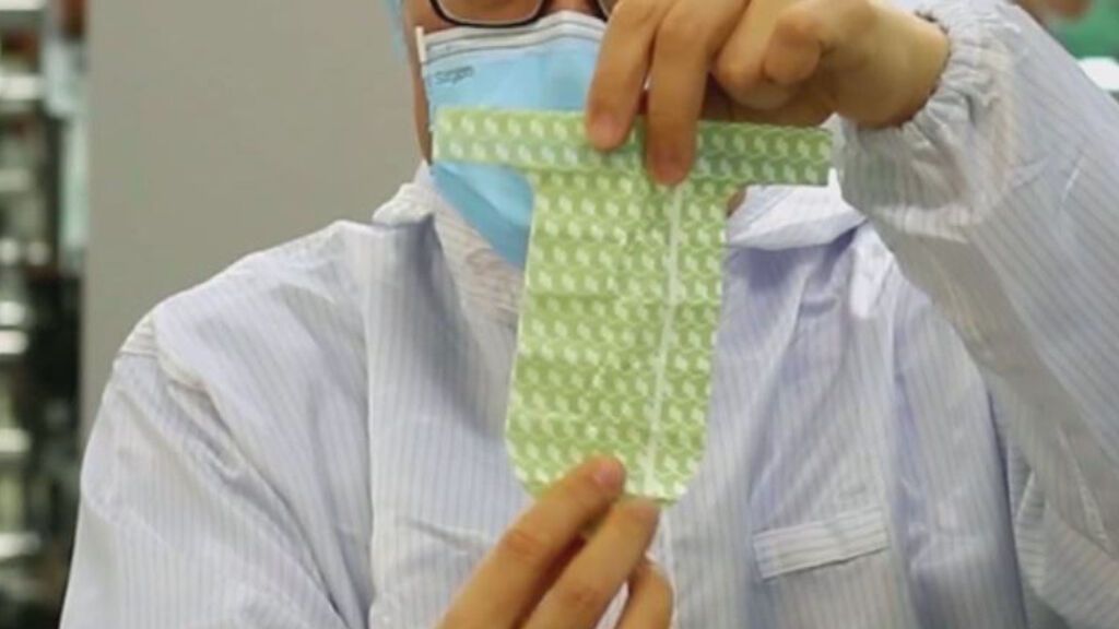 Un ginecólogo malasio crea el primer preservativo unisex del mundo