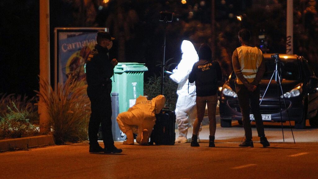 La Guardia Civil interroga a un hombre por los restos de una mujere encontrados en dos contenedores de Torrevieja