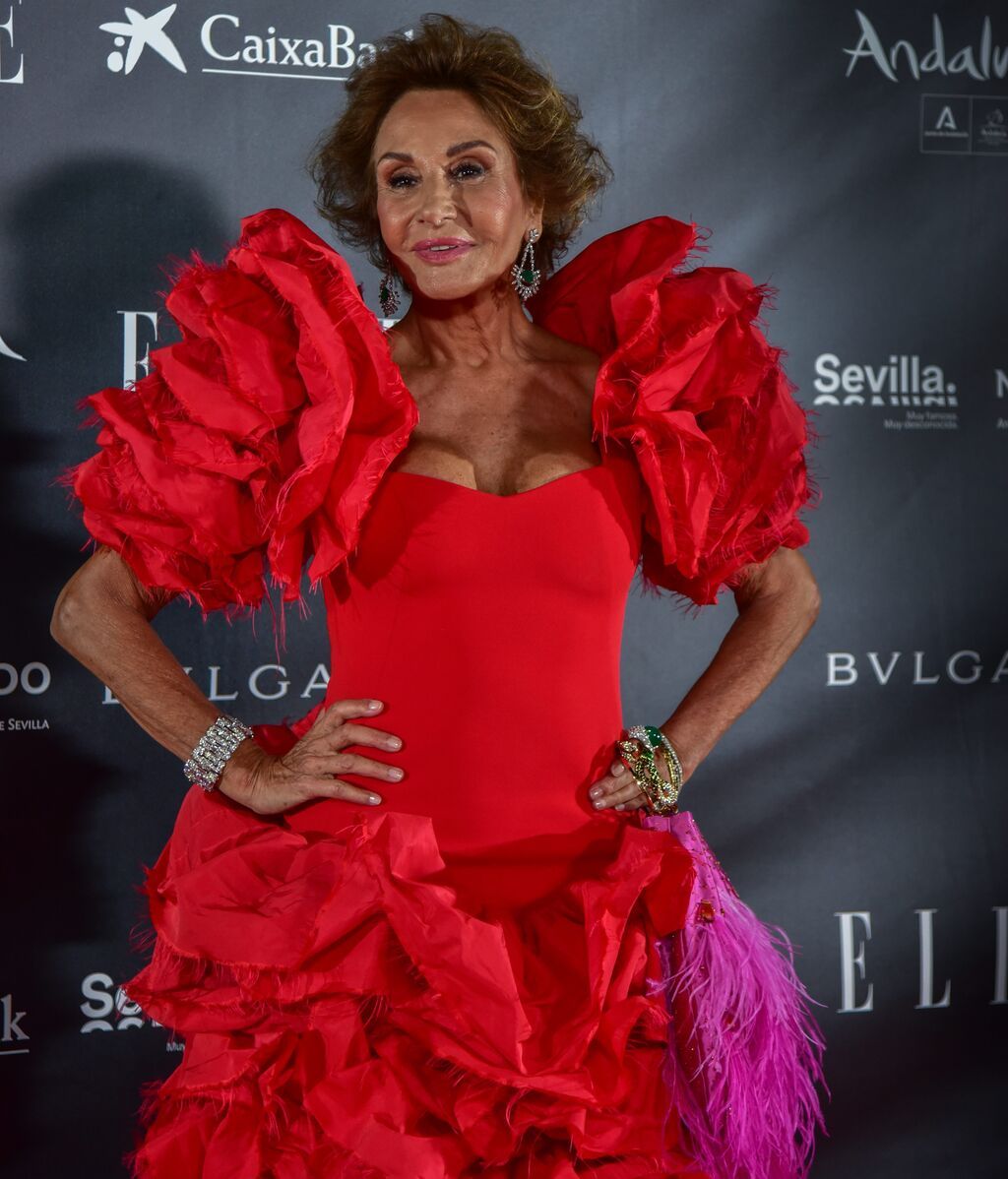 Nati Abascal homenajea a la moda flamenca de la mano de Jorge Redondo