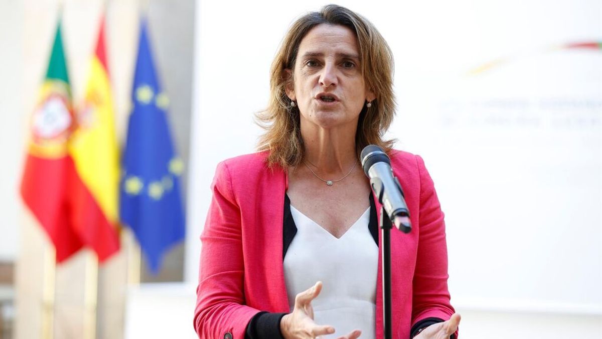 ¿Puede sufrir España un gran apagón?: la ministra Teresa Ribera niega rotundamente esa posibilidad