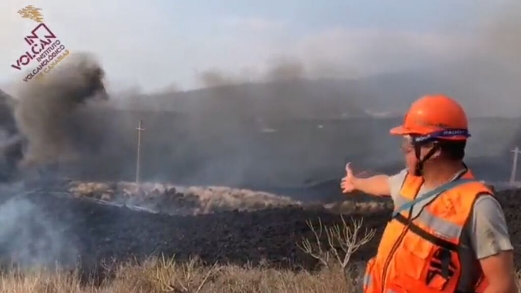 La lava del volcán de La Palma a su paso por Todoque alcanza los 300 metros por hora