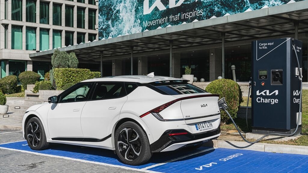 LA RAPIDEZ DE LA CARGA ES UNA DE LAS VIRTUDES DE ESTE EV6
