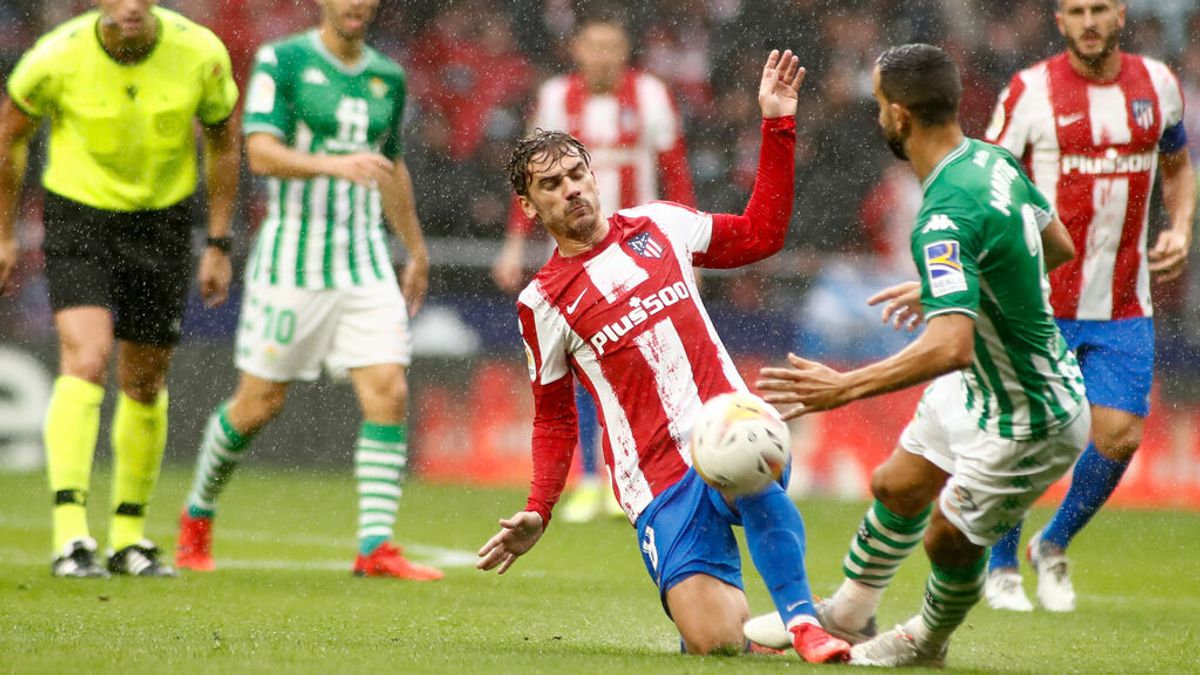 El Rock de Futre: Golpe encima de la mesa del campeón antes de visitar Anfield El Rock de Futre: Golpe encima de la mesa del campeón antes de visitar Anfield