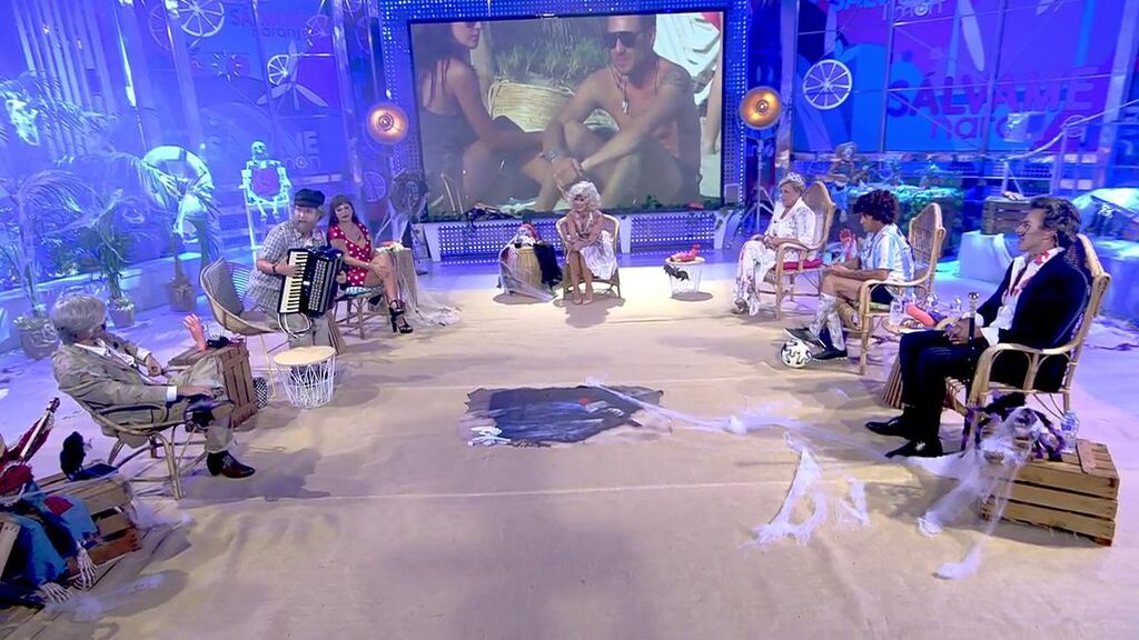 Los colaboradores, en el plató de 'Sálvame'