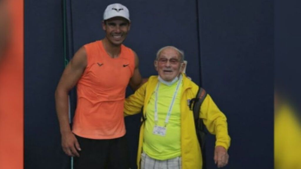 Rafa Nadal se entrena con el tenista más viejo del mundo