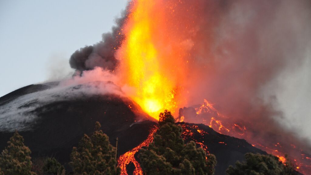 El volcán reduce las emisiones del gas clave para saber su evolución