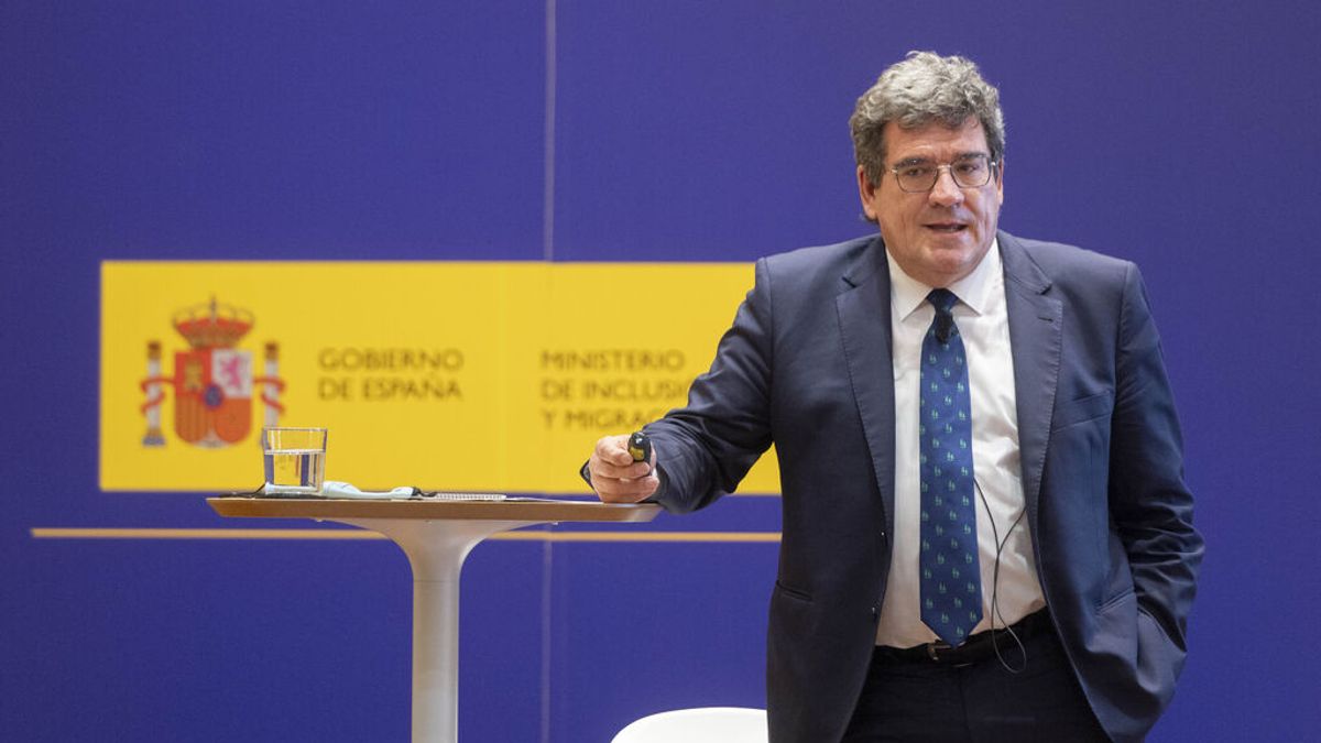 El Gobierno propone subir las cotizaciones para recuperar la 'hucha de la pensiones' El Gobierno propone subir las cotizaciones para recuperar la 'hucha de la pensiones'