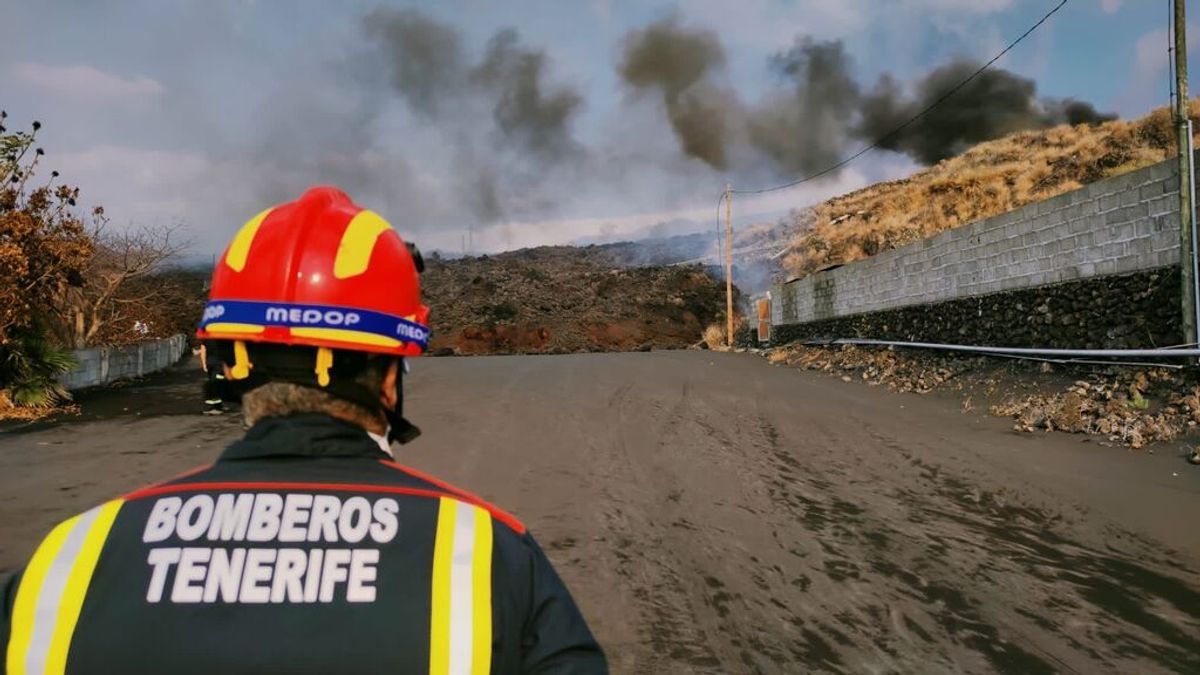 La lava arrasa más de 987 hectáreas y 2.613 construcciones en La Palma