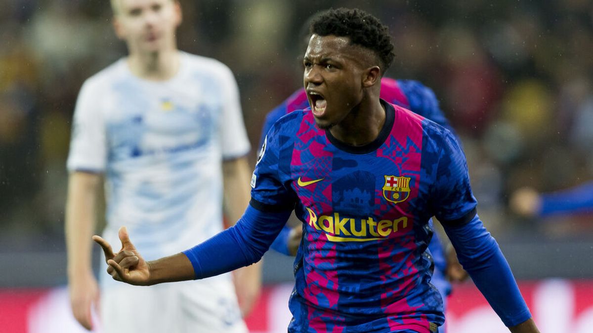 Ansu Fati rescata al Barça de Sergi Barjuan en otro gris partido en Kiev (0-1) Ansu Fati rescata al Barça de Sergi Barjuan en otro gris partido en Kiev (0-1)