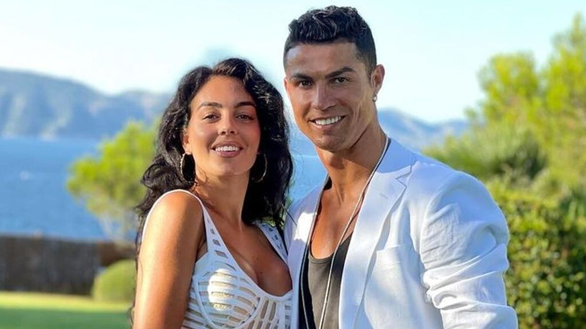 Los hijos de Cristiano Ronaldo y Georgina Rodríguez, "impacientes" por conocer a sus hermanitos: la modelo se hace una ecografía junto a los niños