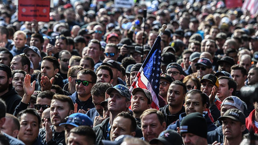 Nueva York suspende al 6% de sus funcionarios que rechazaron vacunarse contra el covid