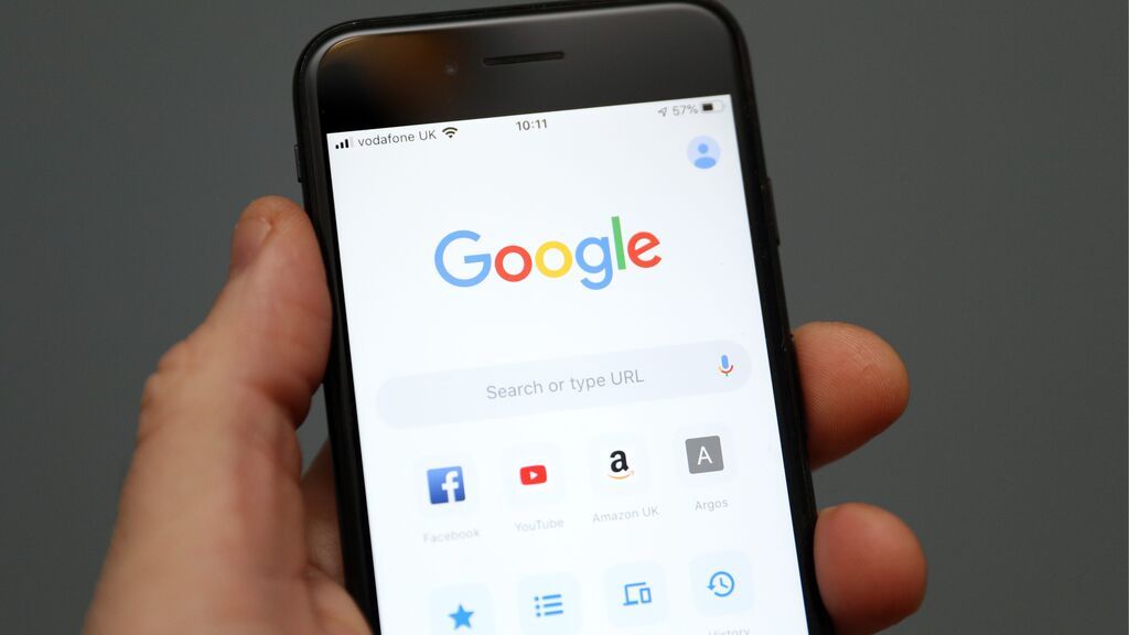 Google tendrá que pagar a los periódicos si quiere mostrar sus noticias: te explicamos el lío de Google News Showcase