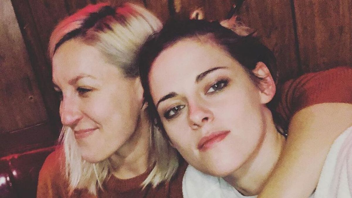 Kristen Stewart se compromete con su novia: Dylan Meyer, la actriz y guionista con la que pasará por el altar