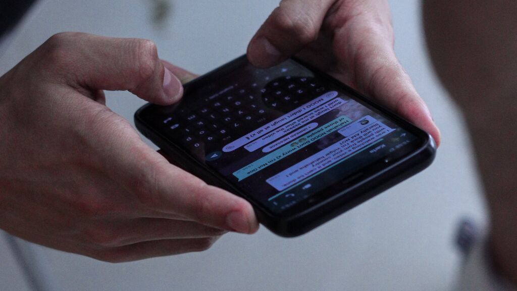 Cómo evitar que te añadan a grupos de WhatsApp indeseados