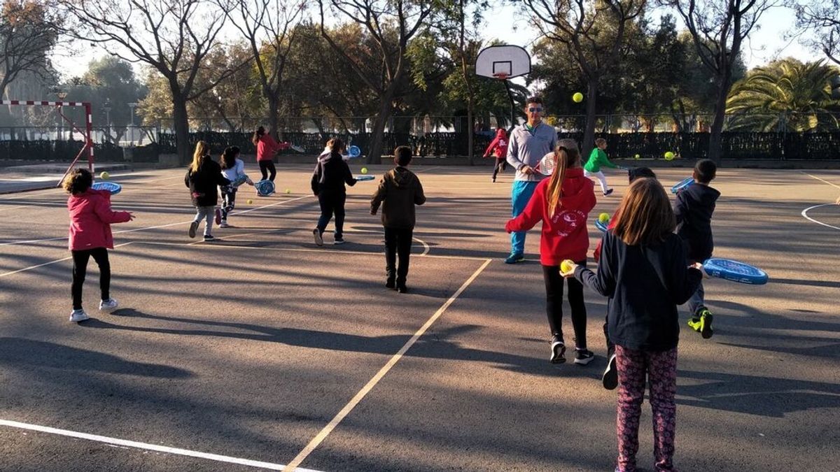 El nuevo plan antiCovid de la Comunitat Valenciana permite la educación física sin mascarilla en el exterior El nuevo plan antiCovid de la Comunitat Valenciana permite la educación física sin mascarilla en el exterior