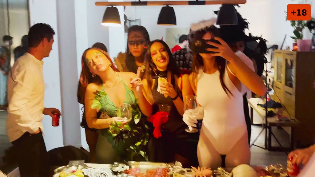 Estela Grande nos abre las puertas de su casa y hace una fiesta de inauguración (2/2)