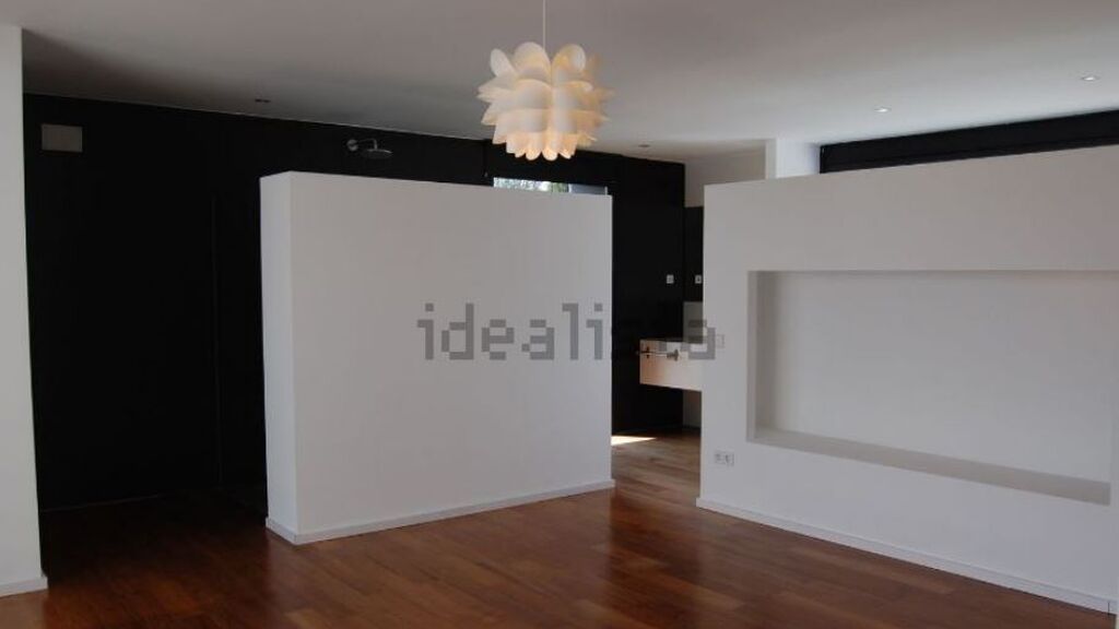 Uno de los dormitorios de la nueva casa de David Bisbal y Rosanna Zanetti