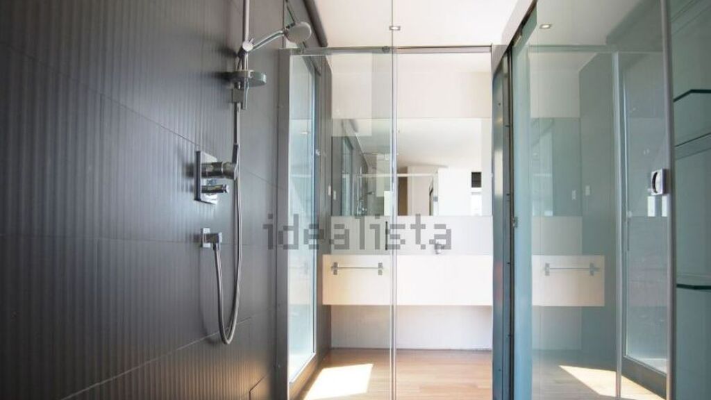 Uno de los baños de la nueva casa de David Bisbal y Rosanna Zanetti
