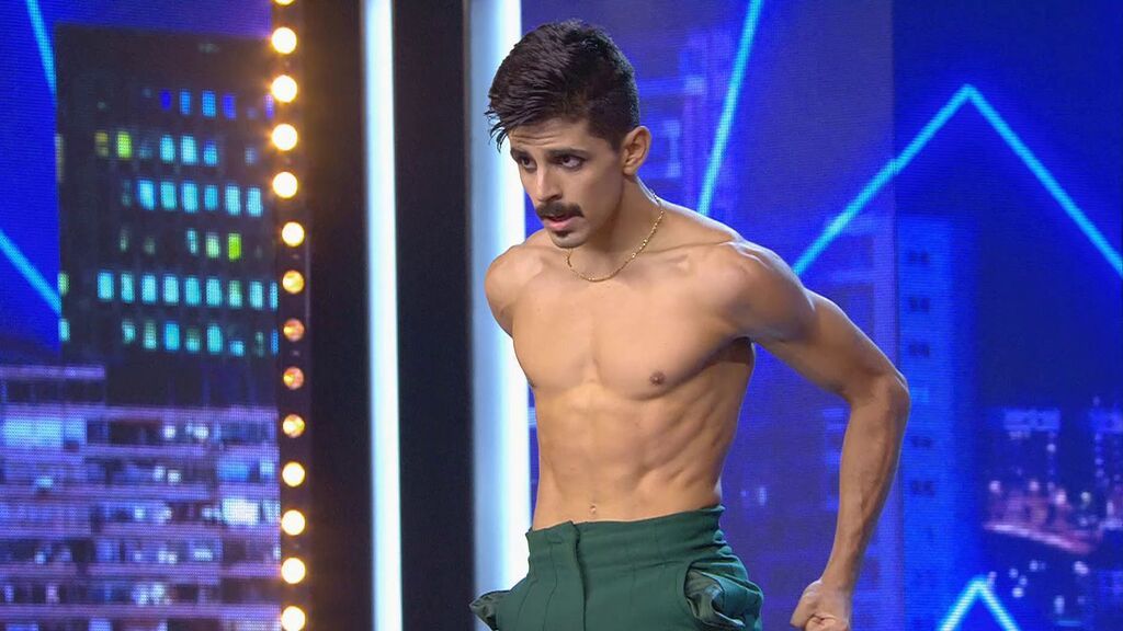 La rompedora coreografía de Sergio Pérez