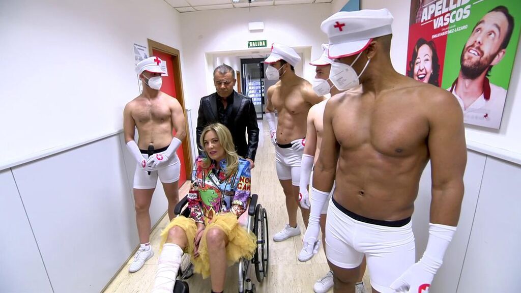 Belén Rodríguez vuelve al 'Deluxe' tras su operación de pierna