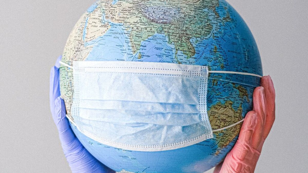 Las mascarillas siguen siendo útiles: un estudio apunta que reducen a la mitad el riesgo de contagio Las mascarillas siguen siendo útiles: un estudio apunta que reducen a la mitad el riesgo de contagio